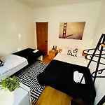 旅馆 Luxury In Marques De Pombal, Centre Of Lisboa