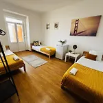 旅馆 Luxury In Marques De Pombal, Centre Of Lisboa
