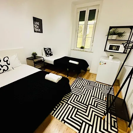 Luxury In Marques De Pombal, Centre Of Hostel Lisboa