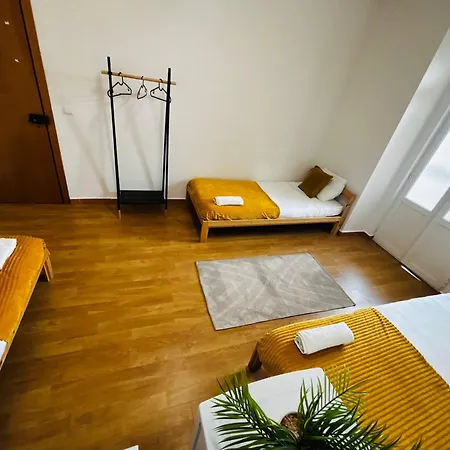 Luxury In Marques De Pombal, Centre Of Hostel Lisboa